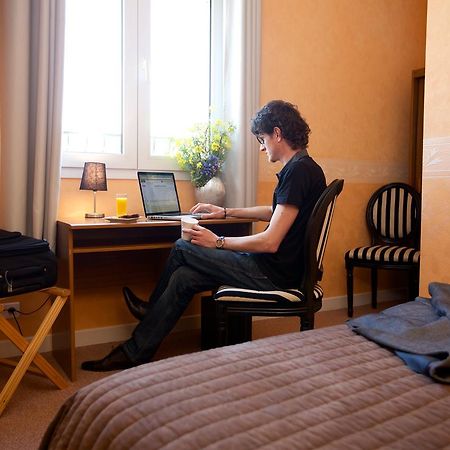 Logis Hotel Le Petit Breuil La Courtine Экстерьер фото