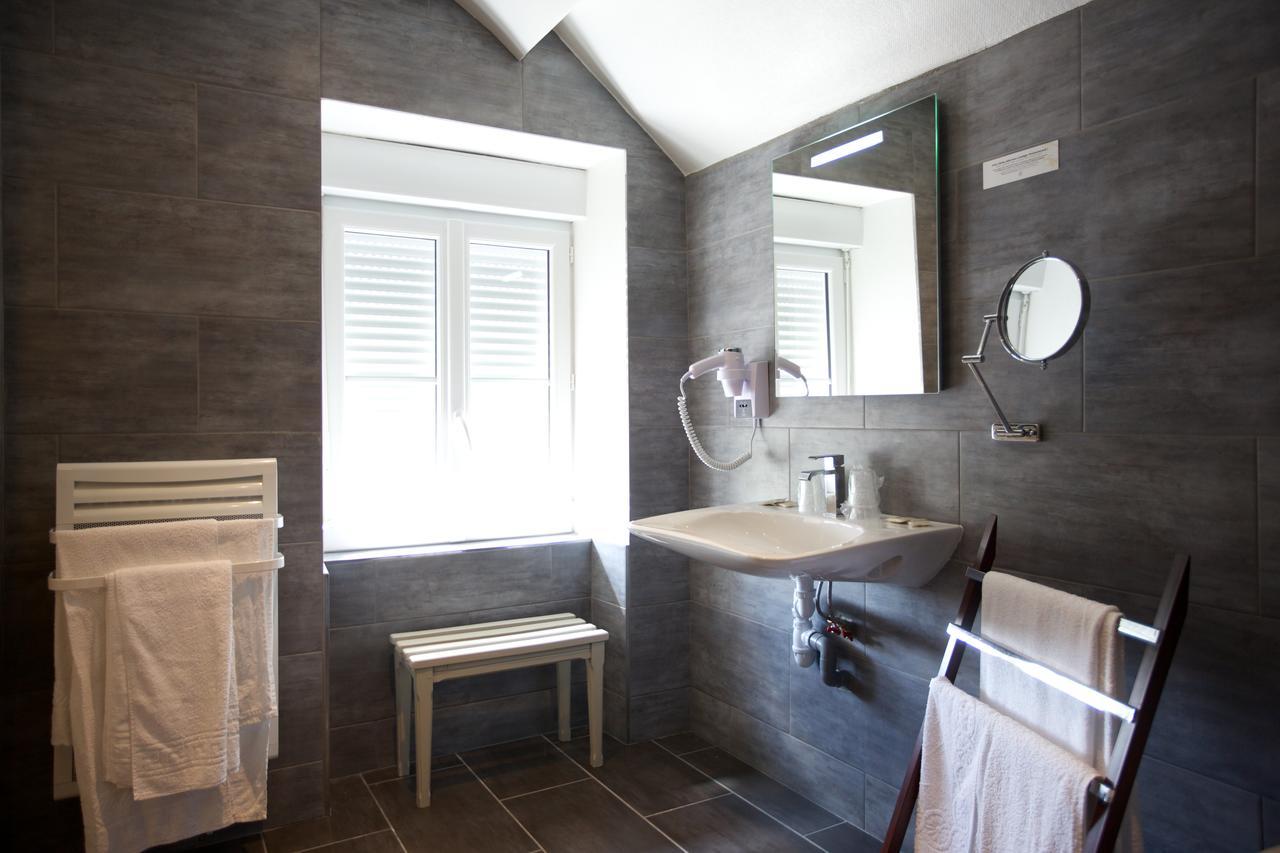Logis Hotel Le Petit Breuil La Courtine Экстерьер фото